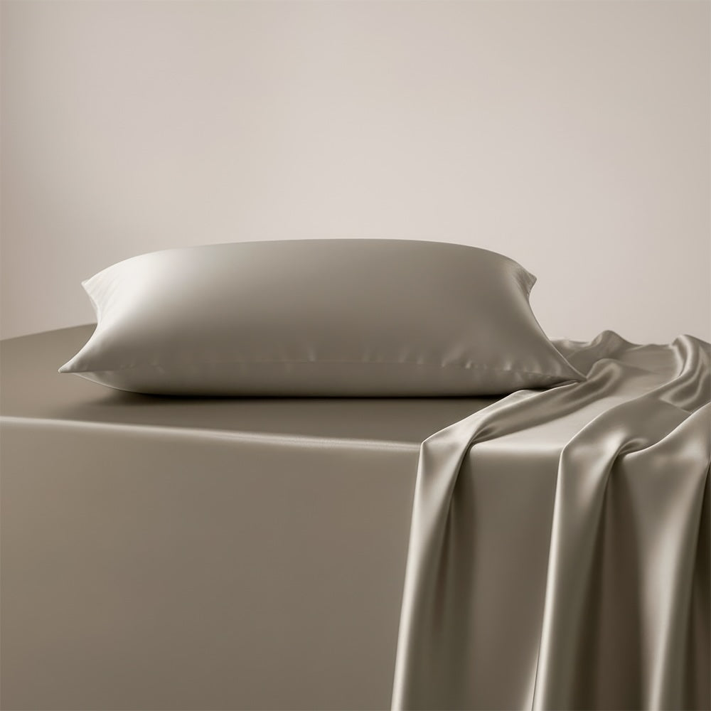 22 Momme Champagne Mulberry Silk Pillowcase with Zipper